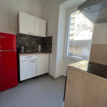 Simplex Apartments Am Europaplatz Karlsruhe Pokoj fotografie