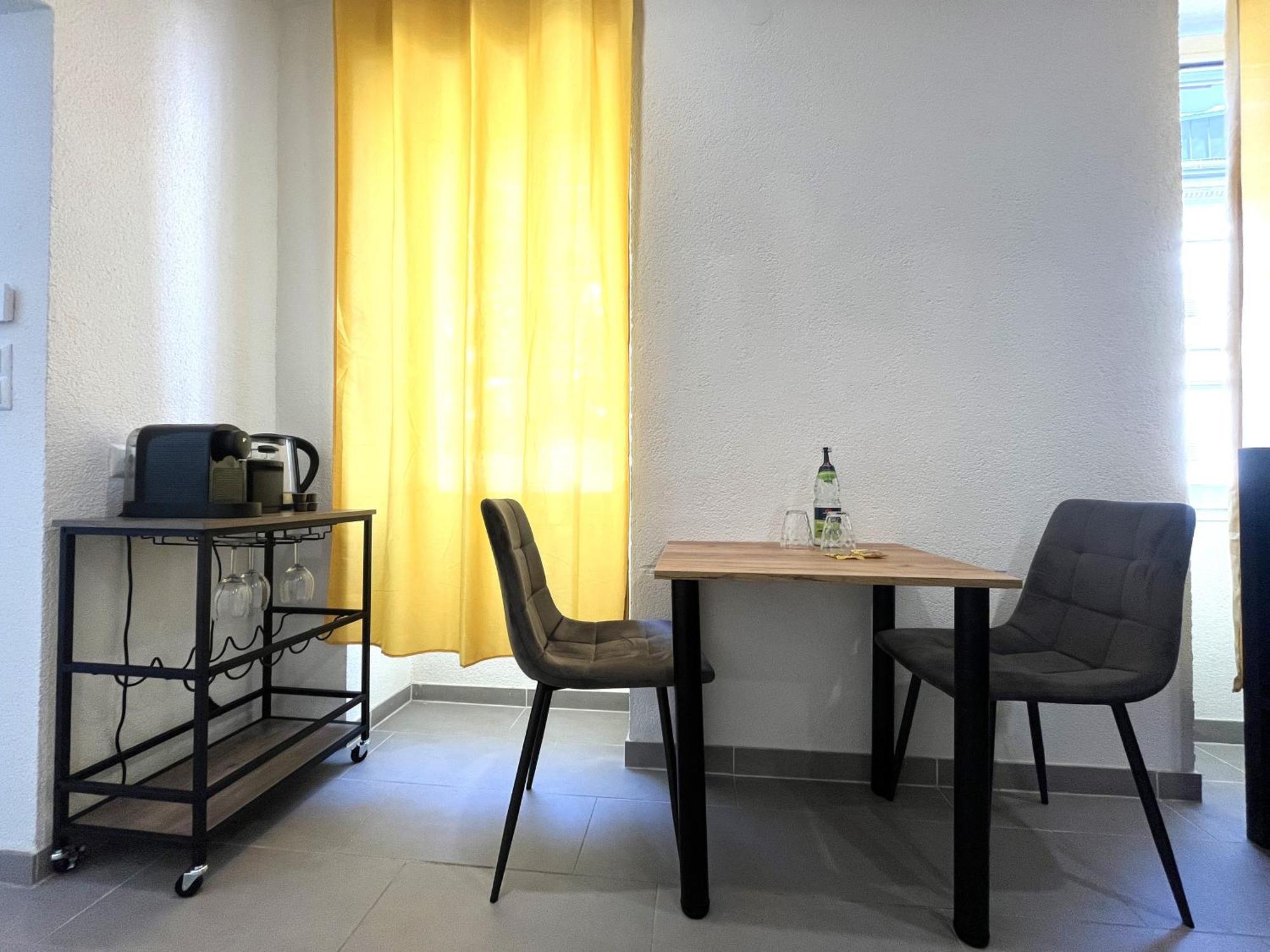 Simplex Apartments Am Europaplatz Karlsruhe Pokoj fotografie