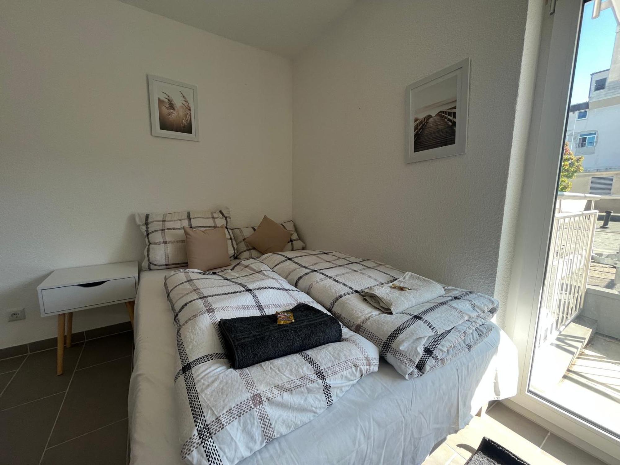 Simplex Apartments Am Europaplatz Karlsruhe Pokoj fotografie