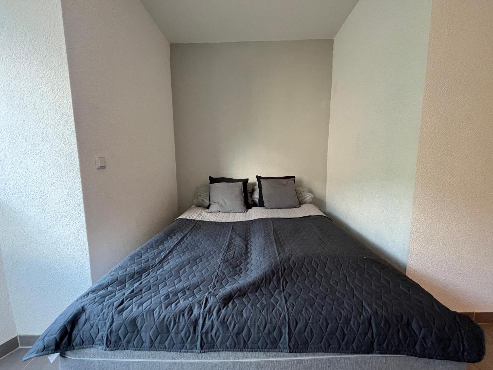 Simplex Apartments Am Europaplatz Karlsruhe Pokoj fotografie