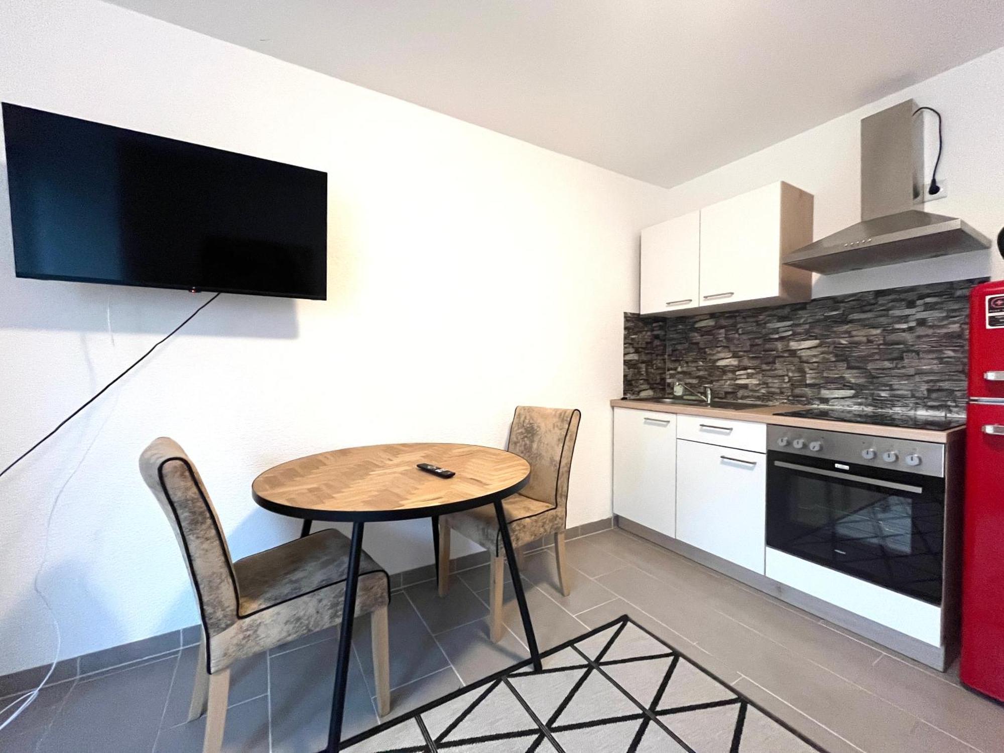 Simplex Apartments Am Europaplatz Karlsruhe Pokoj fotografie