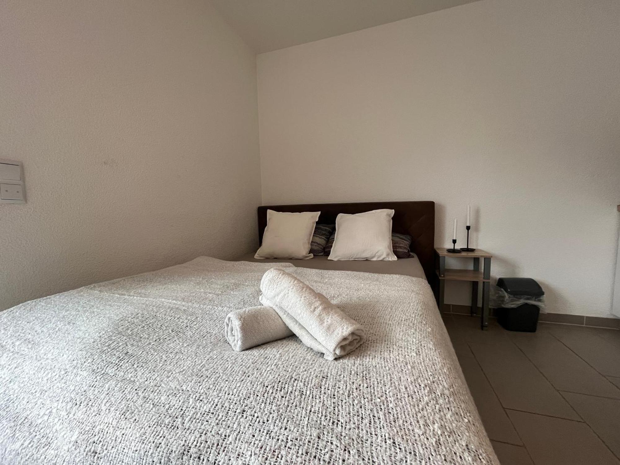 Simplex Apartments Am Europaplatz Karlsruhe Pokoj fotografie
