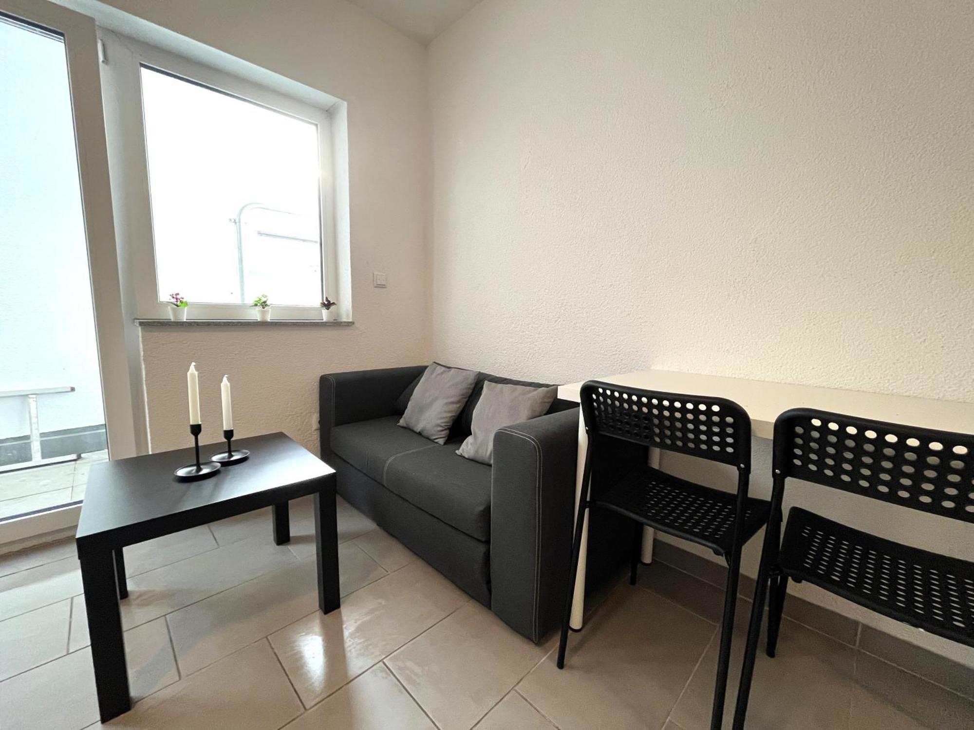 Simplex Apartments Am Europaplatz Karlsruhe Pokoj fotografie